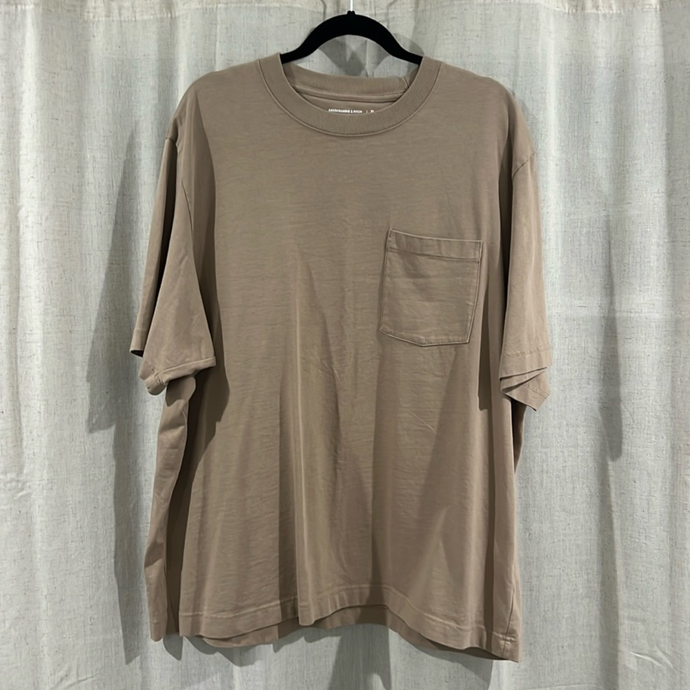 Abercrombie & Fitch X-Large t-shirt
